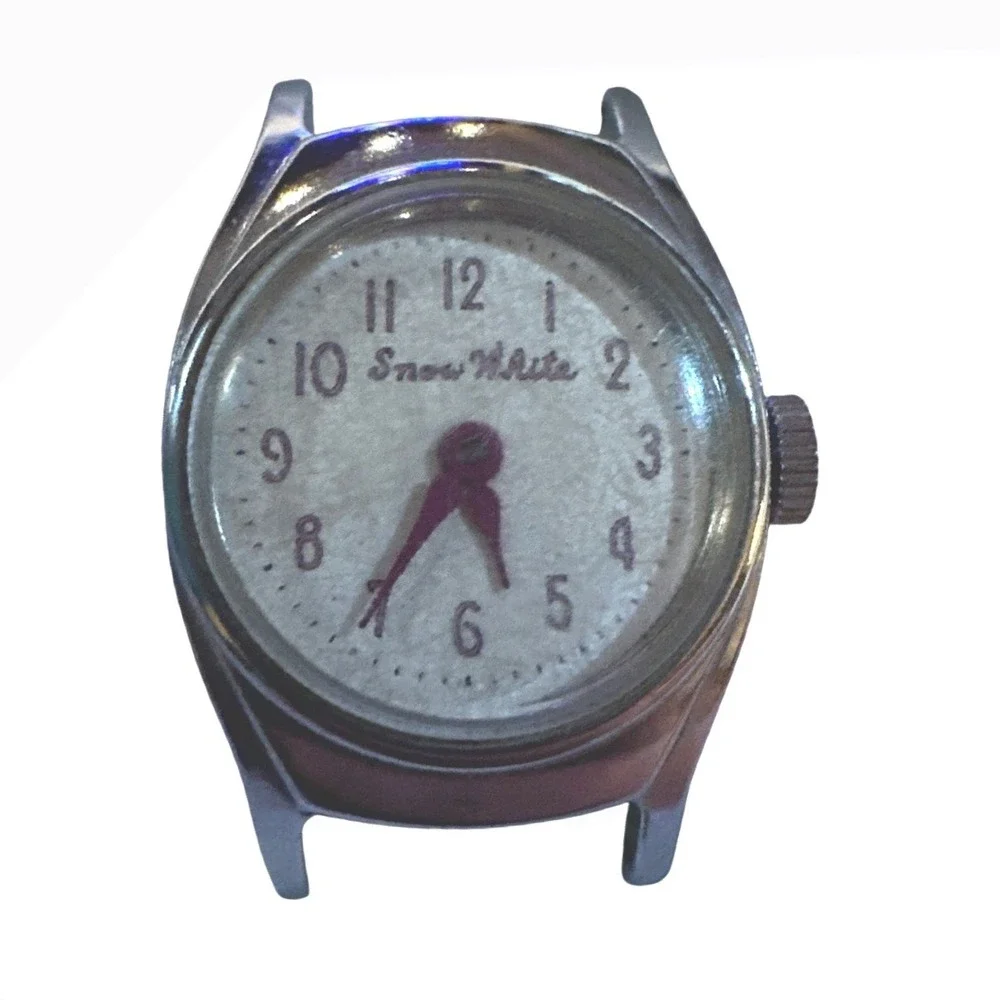 Vintage US Time Disney watch‎ W Snow White printed on dial face ,stem wind, runs